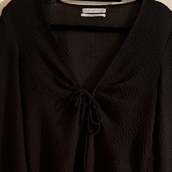 UO Cinnamon Tie-Front Balloon Sleeve Blouse - Picture 5 of 6